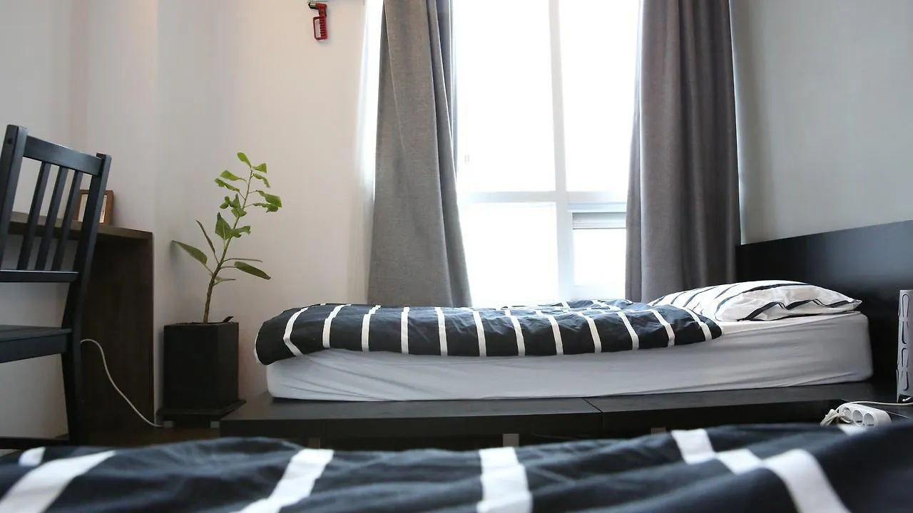 Jstay Guesthouse Gwangalli Beach Busan 2*,